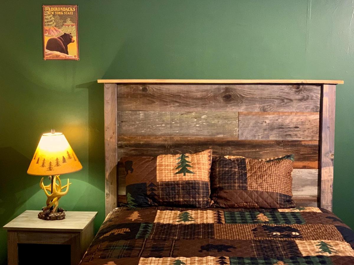 Motel Montreal Lake George Zewnętrze zdjęcie