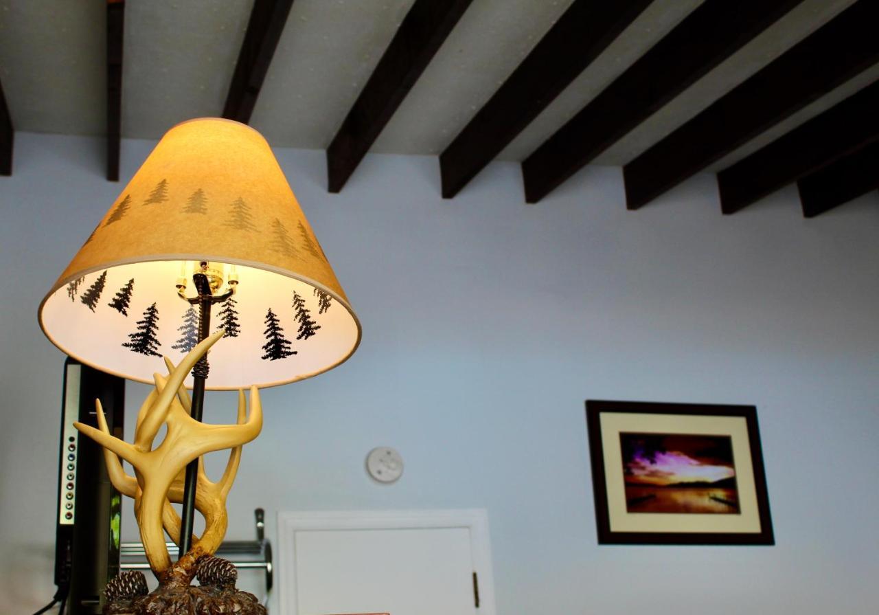 Motel Montreal Lake George Zewnętrze zdjęcie