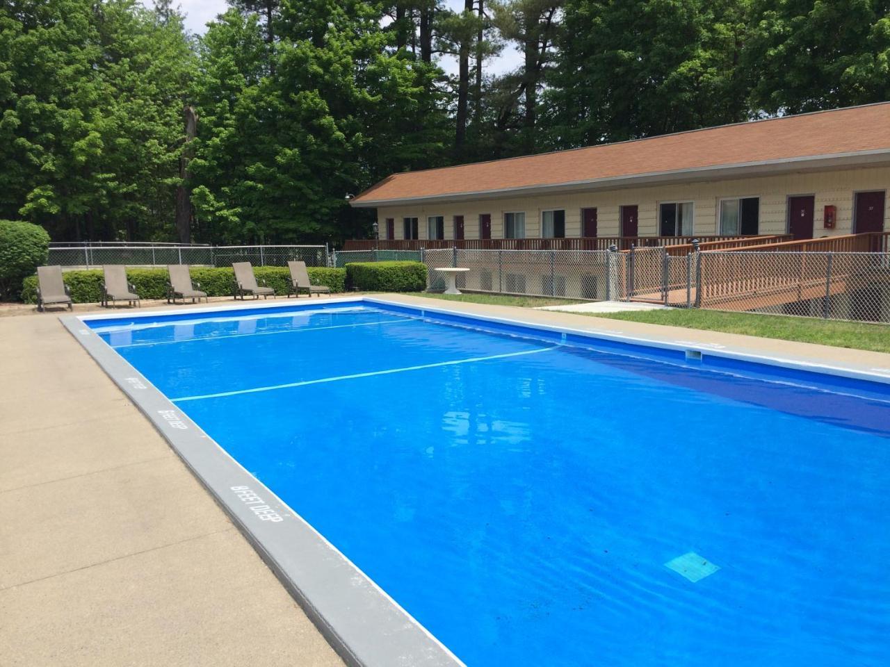 Motel Montreal Lake George Zewnętrze zdjęcie